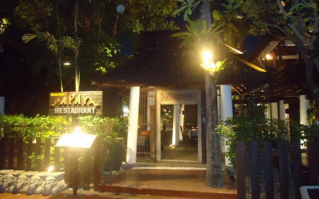 Patong Beach Hotel вид на фасад