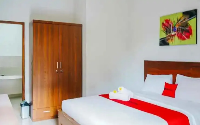 RedDoorz @ Ampenan Mataram Lombok