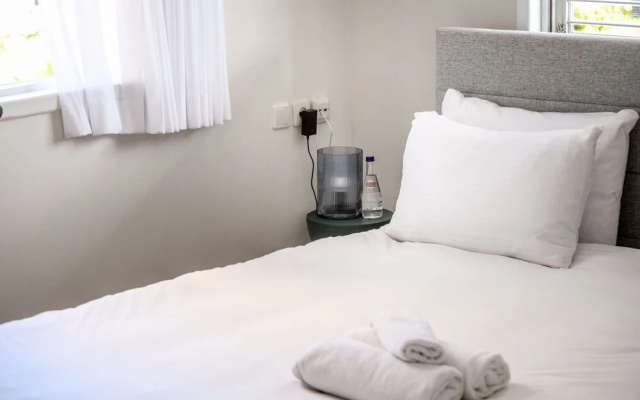 Spacious & Bright 3BR Apt with City View