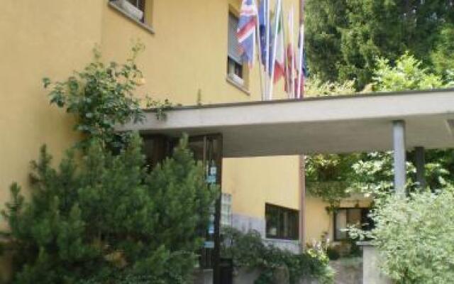 Hotel Belvedere Ланцо-д'Интелви вид на фасад