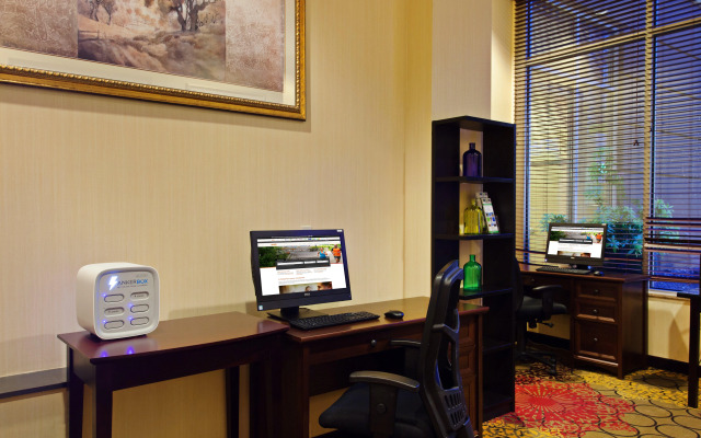 Holiday Inn Express And Suites Seattle Downtown - Lake Union by IHG