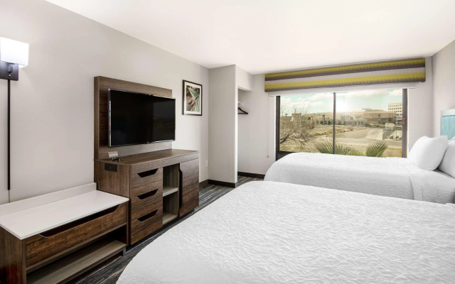 Hampton Inn & Suites Las Vegas-Henderson