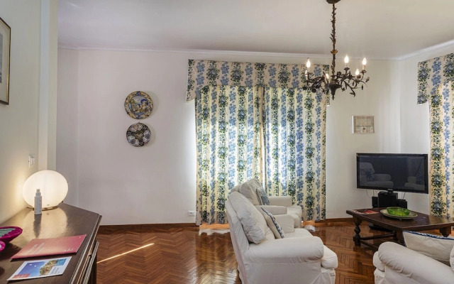 Charming Balcony Apartment by Wonderful Italy