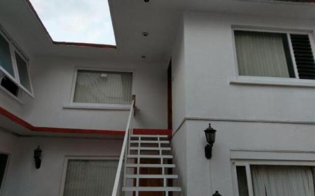 Отель Anys Hostal Мехико вид на фасад