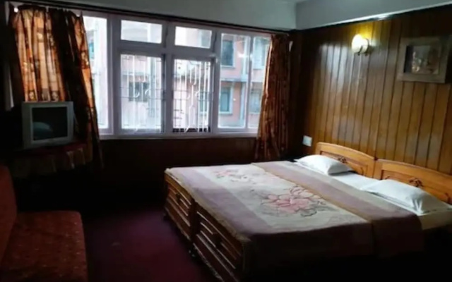 Goroomgo Shambhu Darjeeling