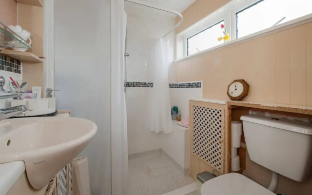 Family House Close to City Centre