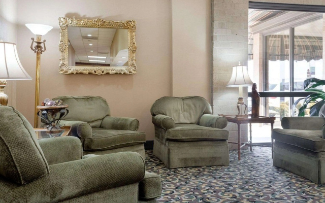 Quality Inn Columbus, MS