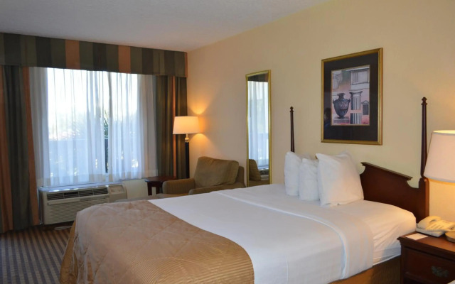 Opal Hotel & Suites