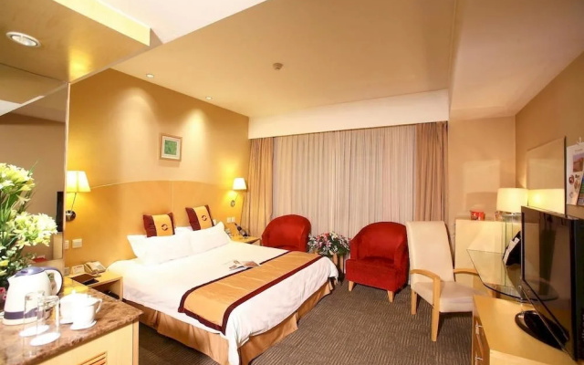 Golden Harbor Hotel