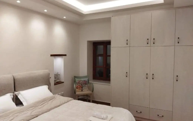 Tsolakis Luxury House