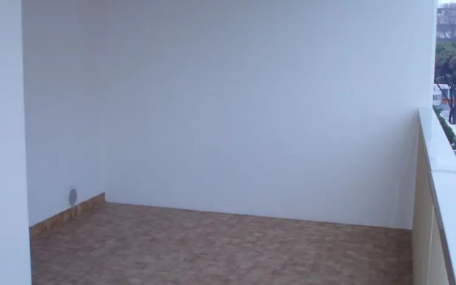 Lovely Holiday Apartment With sea View