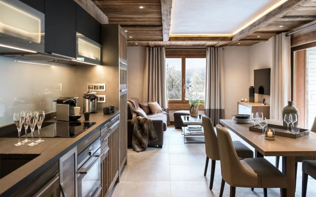 Rustic Apartment With Dishwasher, 150 m. From the Cableway