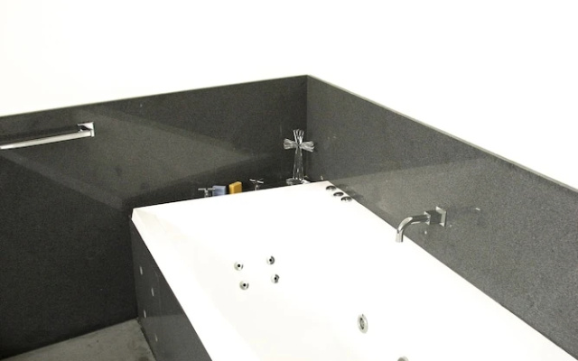 Sophisticated Penthouse Jacuzzi &terrace