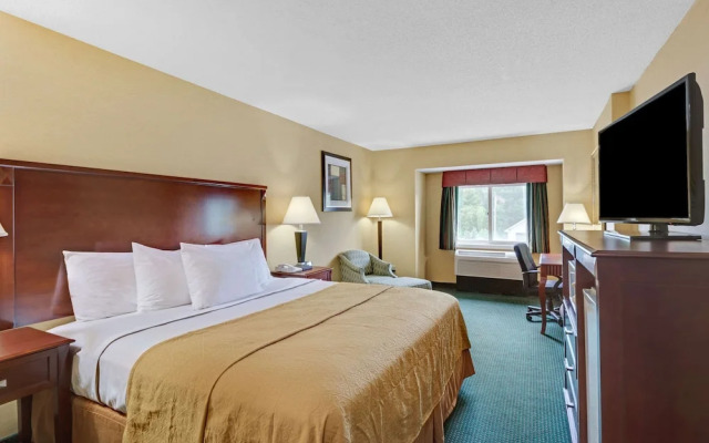 Ramada Kittery