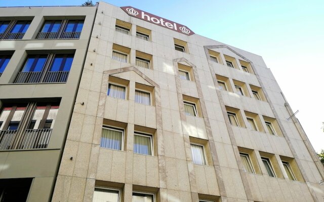 Hotel Königshof The Arthouse вид на фасад