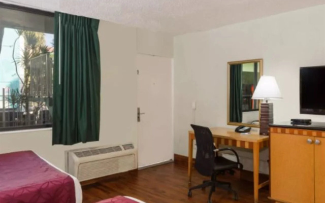 Ocean Reef Hotel
