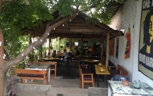 Zimbay Hotel