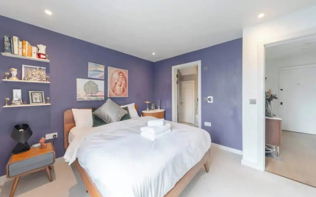 Sleek & Spacious 2BD Flat - Clapham