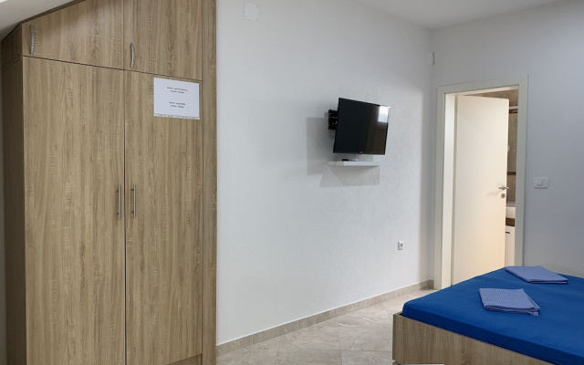 Studio Apartment Vir 2