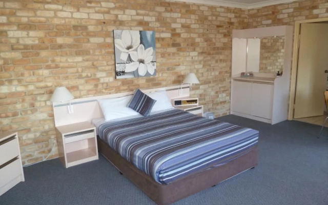 Mollymook Surfbeach Motel and Apartments