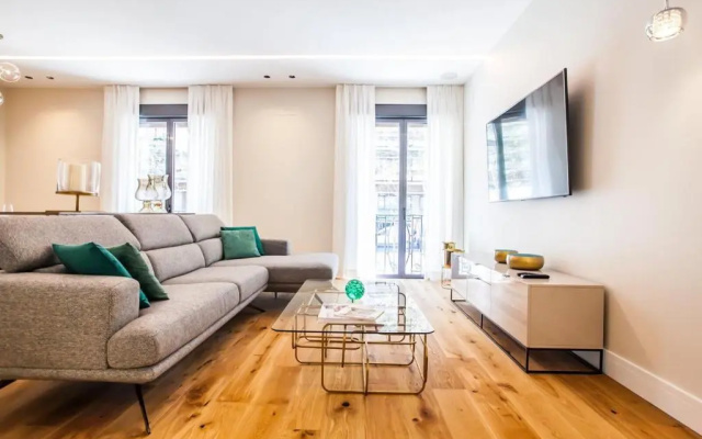 Luxury Apartment Salamanca District
