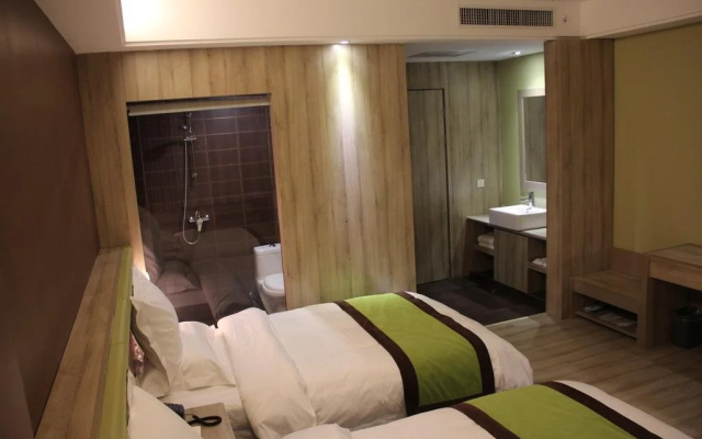 Apple Hotel