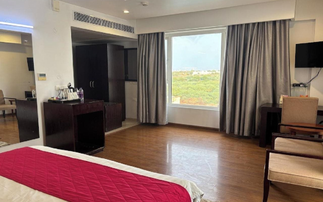 Triguna Clarks Inn
