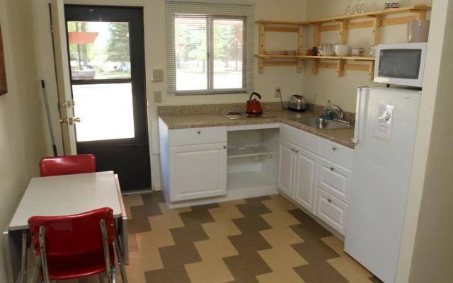 Island Acres Resort Motel
