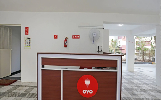 OYO 11742 Hotel Aakiyo Rooms