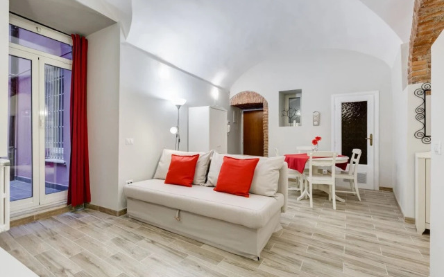Lovely and Modern Flat 5 Minutes From Colosseo!