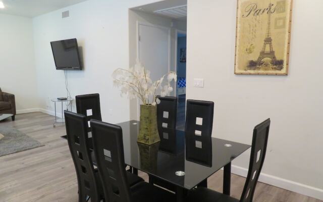 Fully Furnished Apartments near Hollywood 2