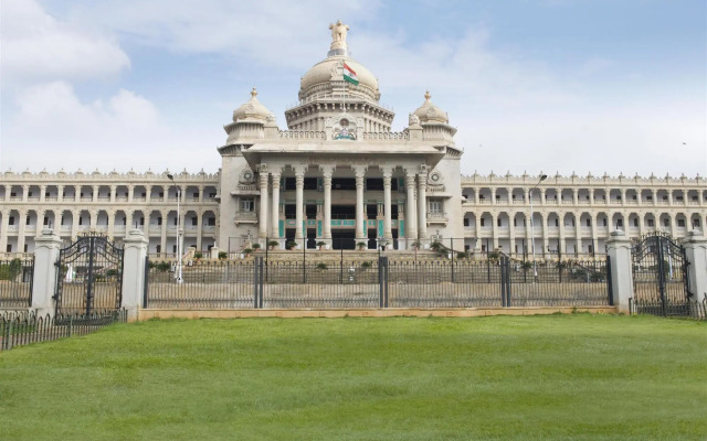 Hotel Chalukya