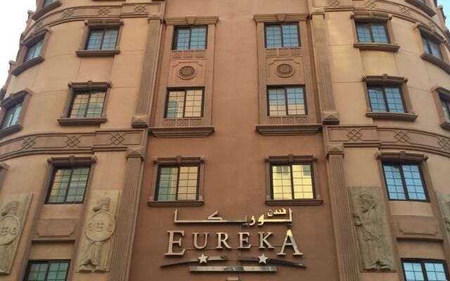 Eureka Hotel вид на фасад
