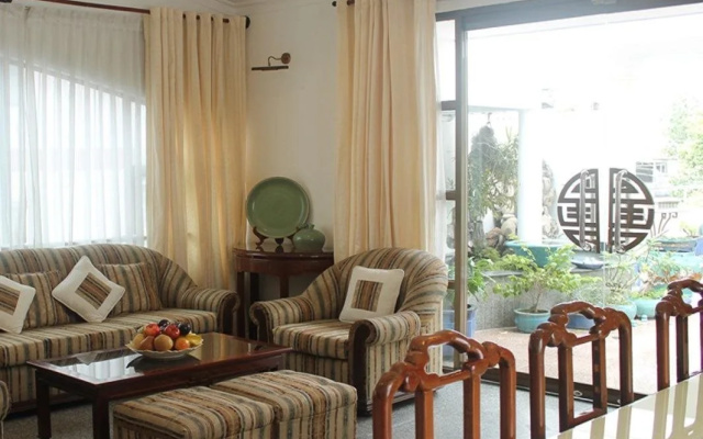 Unique Saigon Hotel
