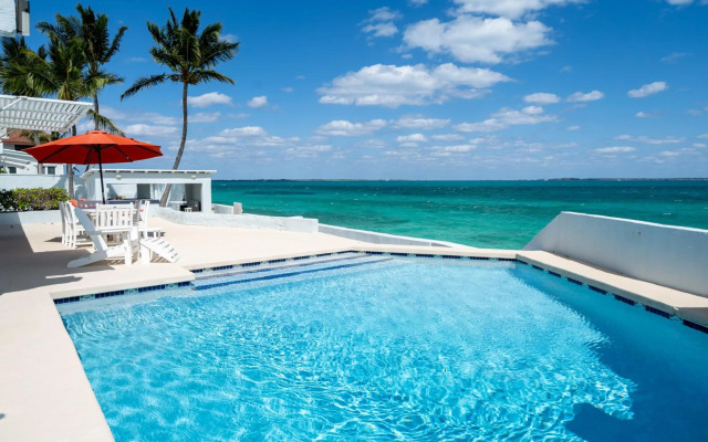 Water's Edge Villa - Oceanfront with Private Pool