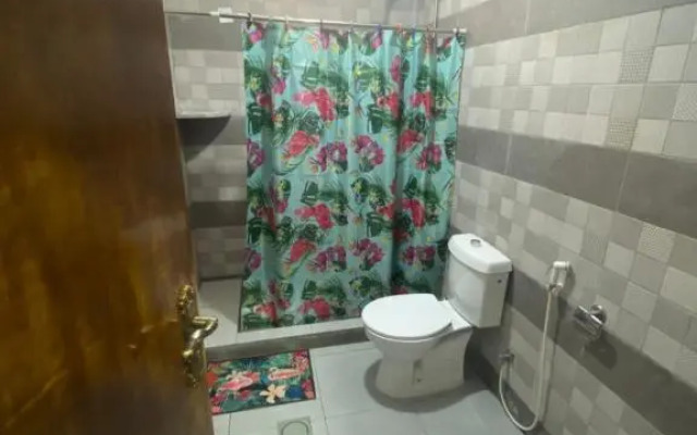 Omar Apartment