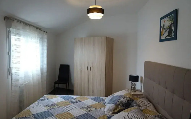 Bungalow in Gouville-sur-mer Near Beach