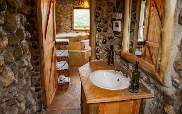 Honeymoon Hut