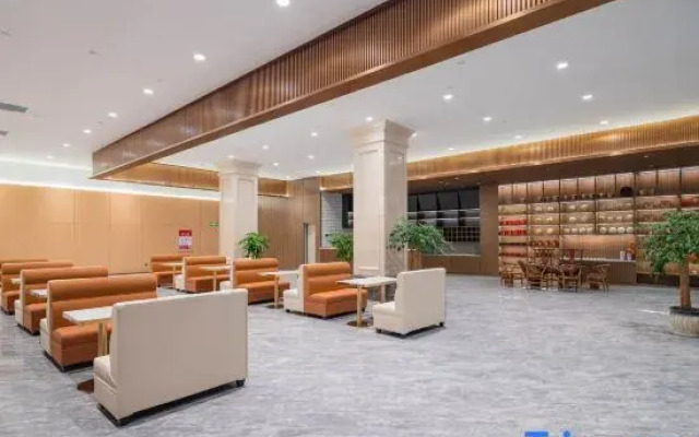 Luyuan International Hotel ( Alugudong Scenic Spot)