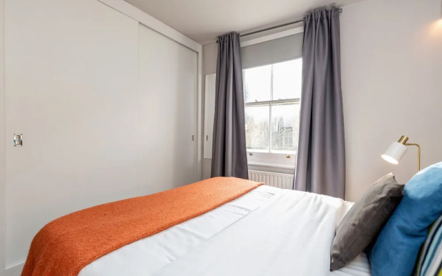 Vauxhall Park Views - 2 Bed Flat by BaseToGo