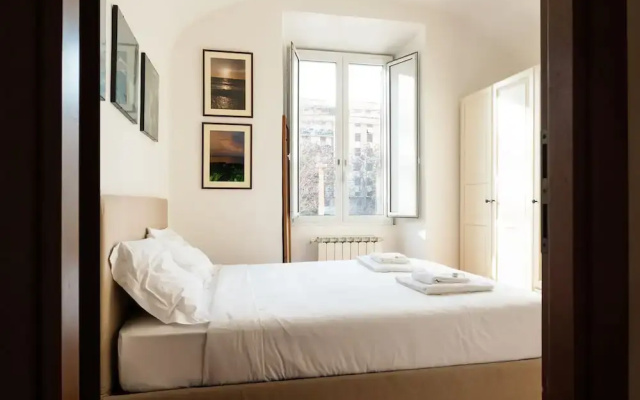 Casa Fiamma in Rome With 1 Bedrooms and 1 Bathrooms