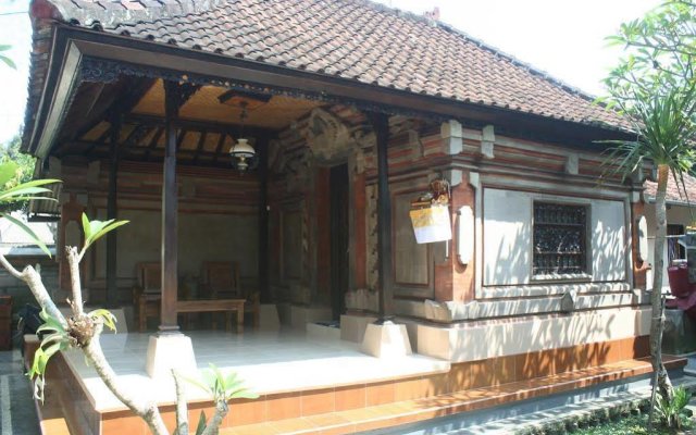 Nu Graha Guesthouse in Ubud, Indonesia from 55$, photos, reviews - zenhotels.com hotel front