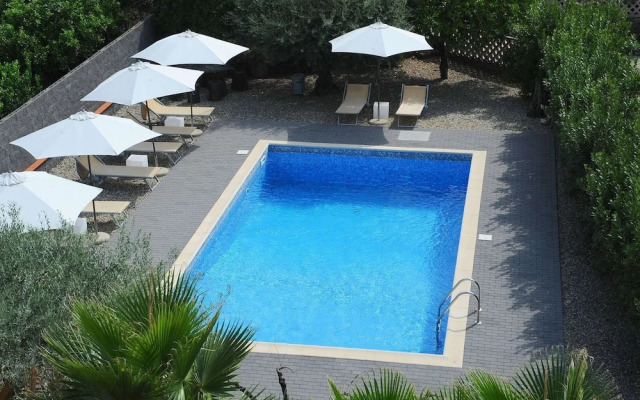 Cozy Etna Apartment With Pool