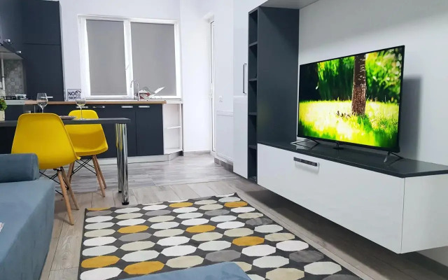 Yellow House Luxury Berceni