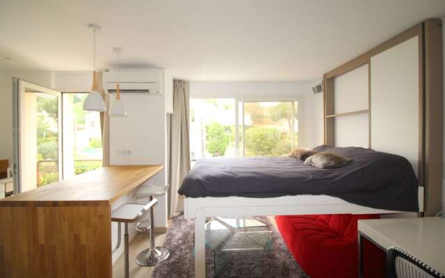 Отель Nice Booking - Dufy - Moderne - Parking комната для гостей