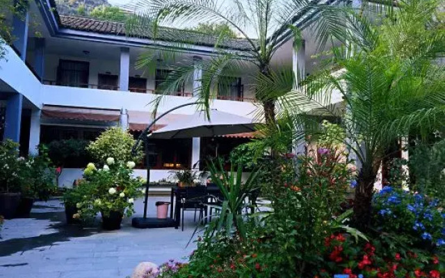 Fengyi Guesthouse