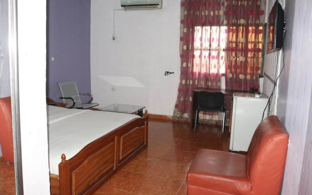 Ivory Place Hotel