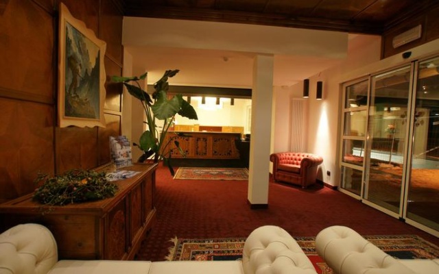 Adler Family and Wellness ApartHotel