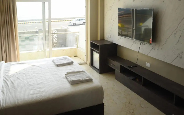 The Bay Suites