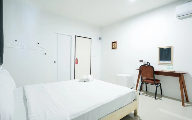 Snap INN Sukhumvit Soi 1
